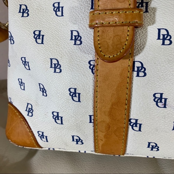 Dooney & Bourke White Leather Domed Satchel Bag - Picture 7 of 15